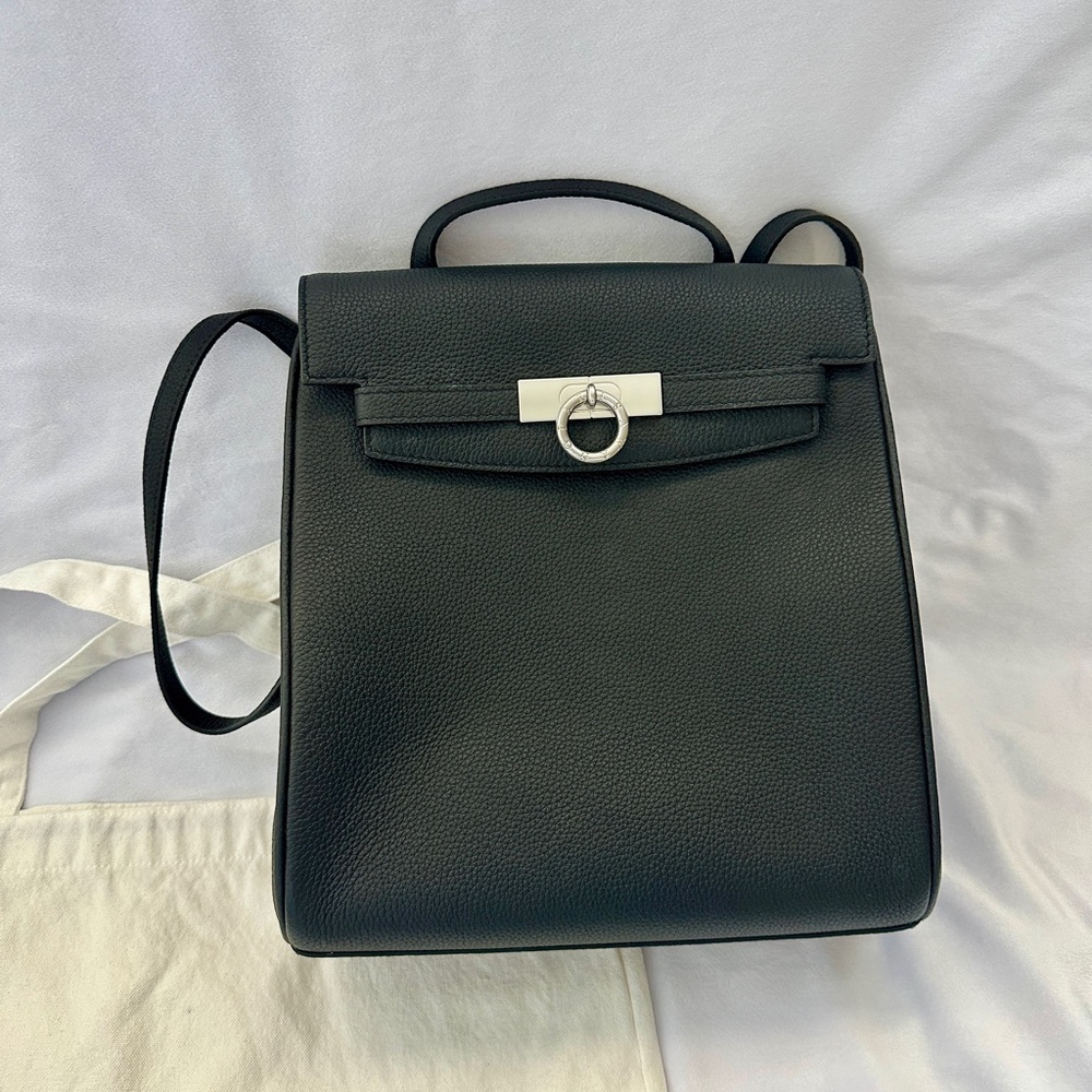 Parisa Wang Grace Backpack convertible backpack crossbody purse - Black (medium)